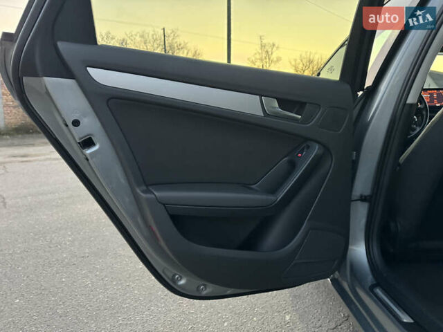 Серый Ауди А4, объемом двигателя 1.8 л и пробегом 238 тыс. км за 9400 $, фото 35 на Automoto.ua