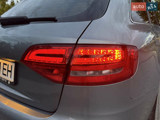 Сірий Ауді А4, об'ємом двигуна 2 л та пробігом 271 тис. км за 10400 $, фото 59 на Automoto.ua