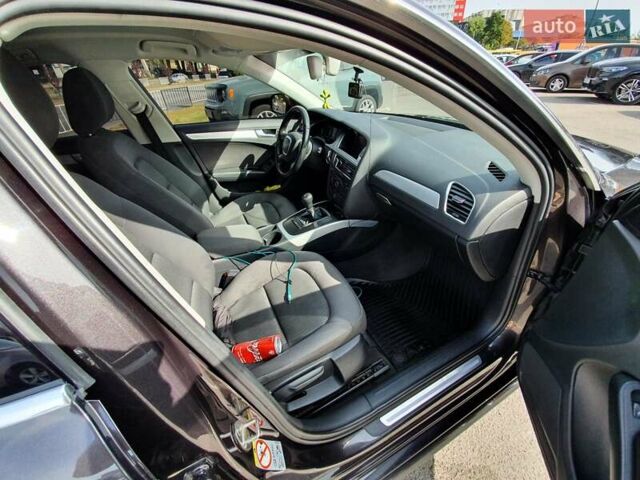 Серый Ауди А4, объемом двигателя 1.8 л и пробегом 200 тыс. км за 8200 $, фото 8 на Automoto.ua