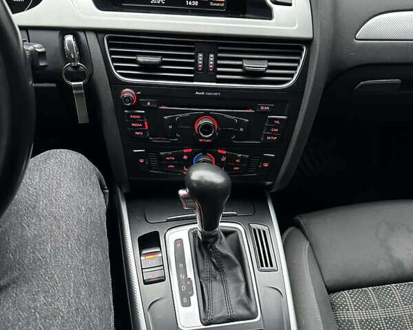 Сірий Ауді А4, об'ємом двигуна 2 л та пробігом 251 тис. км за 9800 $, фото 8 на Automoto.ua