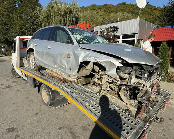 Сірий Ауді А4, об'ємом двигуна 2 л та пробігом 200 тис. км за 2700 $, фото 1 на Automoto.ua