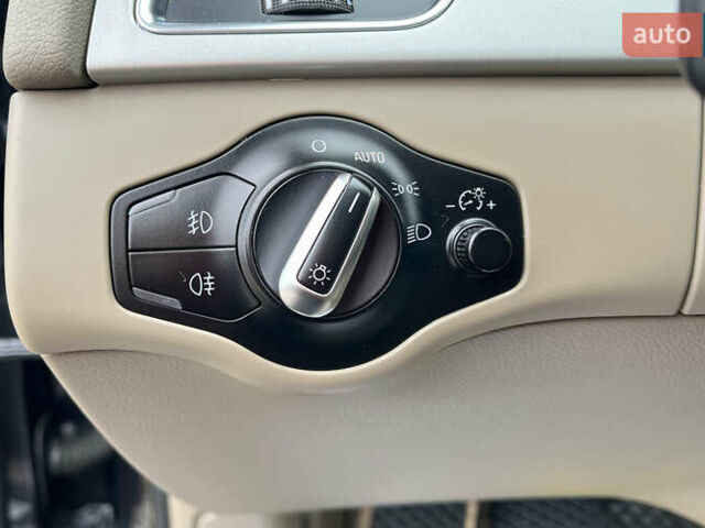 Сірий Ауді А4, об'ємом двигуна 1.97 л та пробігом 259 тис. км за 10200 $, фото 13 на Automoto.ua