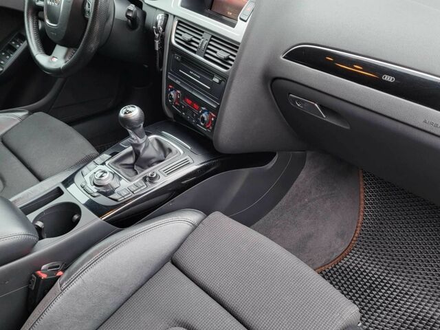 Серый Ауди А4, объемом двигателя 1.8 л и пробегом 241 тыс. км за 10500 $, фото 21 на Automoto.ua