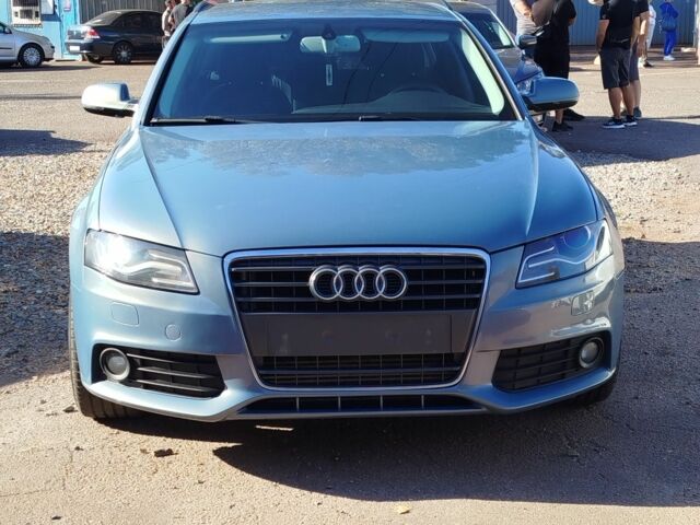 Сірий Ауді А4, об'ємом двигуна 2 л та пробігом 248 тис. км за 8999 $, фото 2 на Automoto.ua