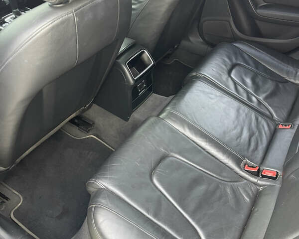 Сірий Ауді А4, об'ємом двигуна 2.7 л та пробігом 376 тис. км за 9300 $, фото 39 на Automoto.ua