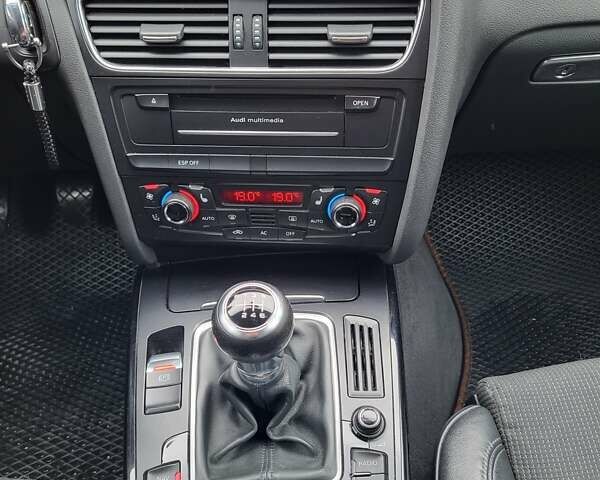 Серый Ауди А4, объемом двигателя 0 л и пробегом 241 тыс. км за 10600 $, фото 32 на Automoto.ua