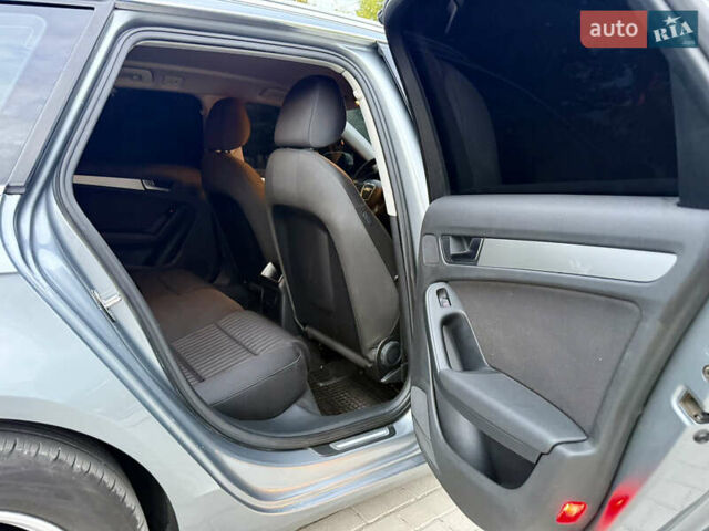 Сірий Ауді А4, об'ємом двигуна 2 л та пробігом 271 тис. км за 10400 $, фото 38 на Automoto.ua