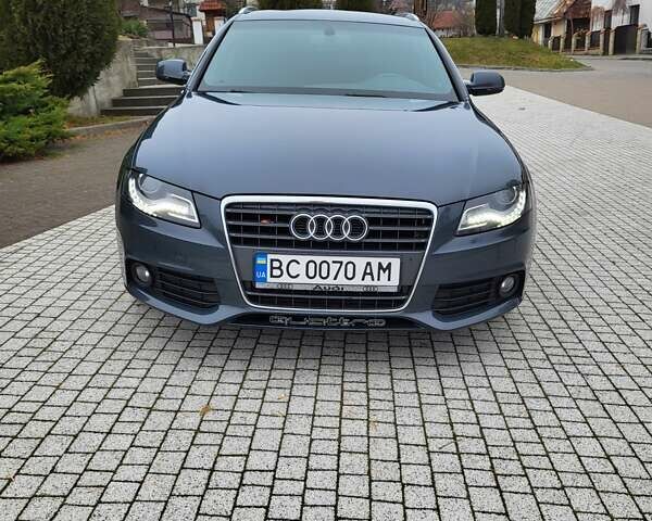 Серый Ауди А4, объемом двигателя 0 л и пробегом 241 тыс. км за 10600 $, фото 1 на Automoto.ua