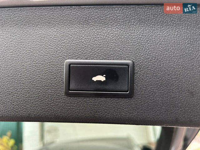 Серый Ауди А4, объемом двигателя 2 л и пробегом 210 тыс. км за 9999 $, фото 61 на Automoto.ua