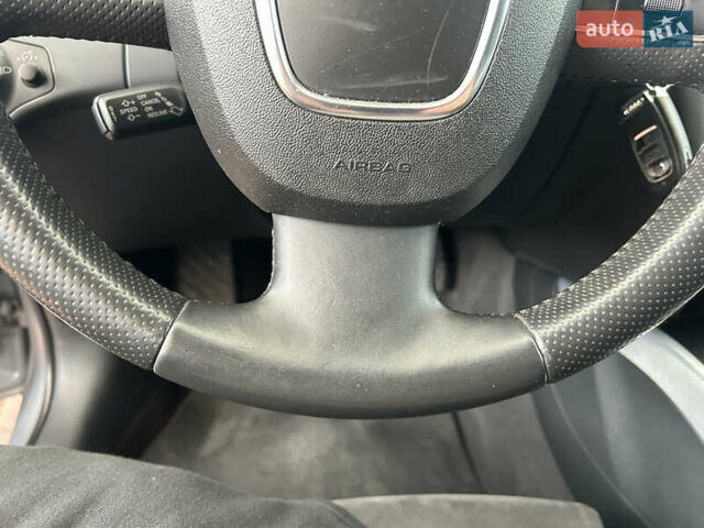 Серый Ауди А4, объемом двигателя 2 л и пробегом 210 тыс. км за 9999 $, фото 38 на Automoto.ua