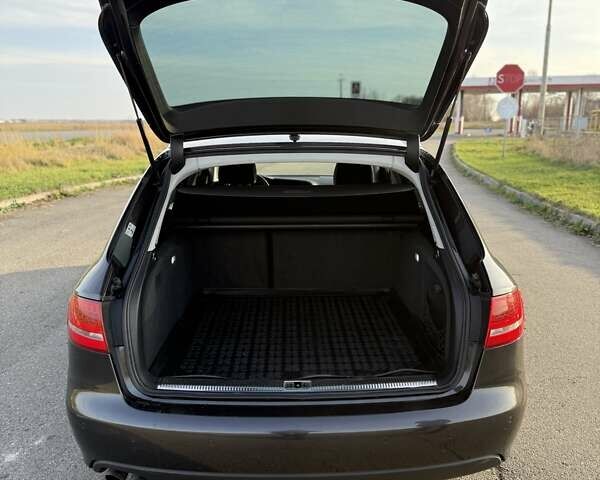 Серый Ауди А4, объемом двигателя 1.98 л и пробегом 215 тыс. км за 10900 $, фото 24 на Automoto.ua