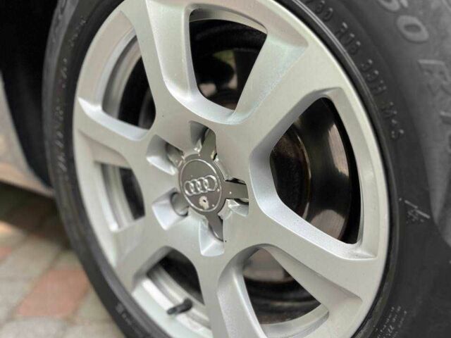 Серый Ауди А4, объемом двигателя 2 л и пробегом 265 тыс. км за 8500 $, фото 8 на Automoto.ua