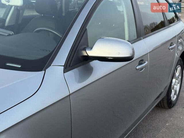 Серый Ауди А4, объемом двигателя 1.8 л и пробегом 238 тыс. км за 9400 $, фото 16 на Automoto.ua