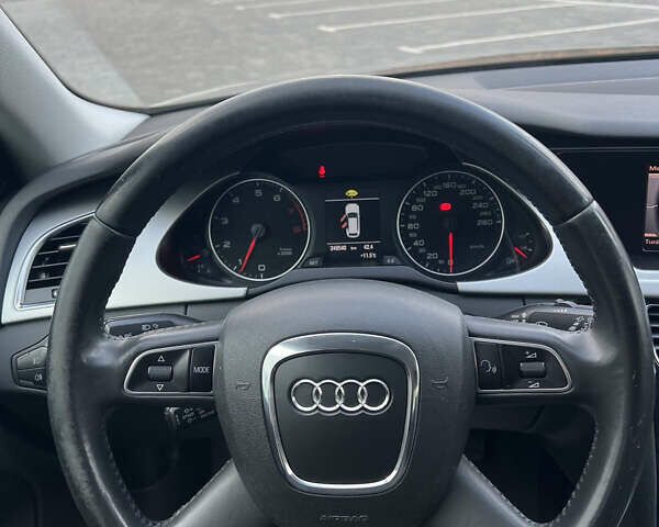 Сірий Ауді А4, об'ємом двигуна 1.8 л та пробігом 249 тис. км за 8399 $, фото 19 на Automoto.ua