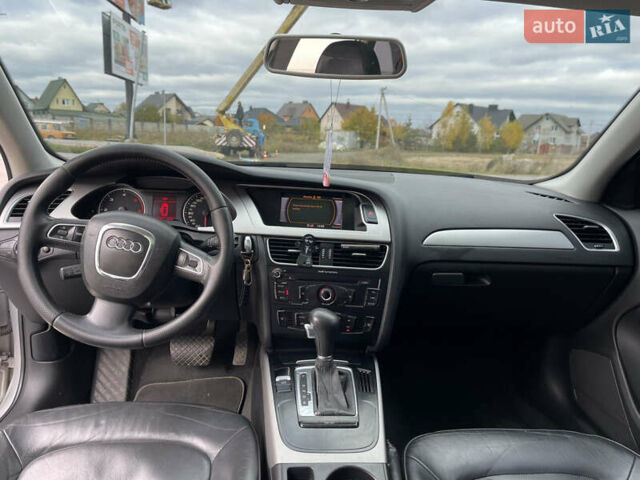Сірий Ауді А4, об'ємом двигуна 2.7 л та пробігом 376 тис. км за 9300 $, фото 12 на Automoto.ua