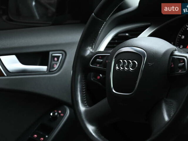 Сірий Ауді А4, об'ємом двигуна 2 л та пробігом 240 тис. км за 9350 $, фото 35 на Automoto.ua