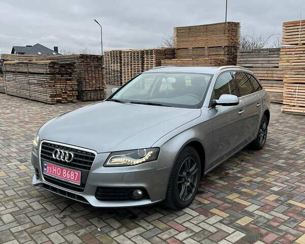 Серый Ауди А4, объемом двигателя 1.8 л и пробегом 250 тыс. км за 8500 $, фото 2 на Automoto.ua
