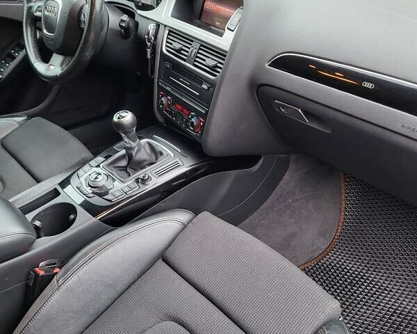 Серый Ауди А4, объемом двигателя 0 л и пробегом 241 тыс. км за 10600 $, фото 21 на Automoto.ua