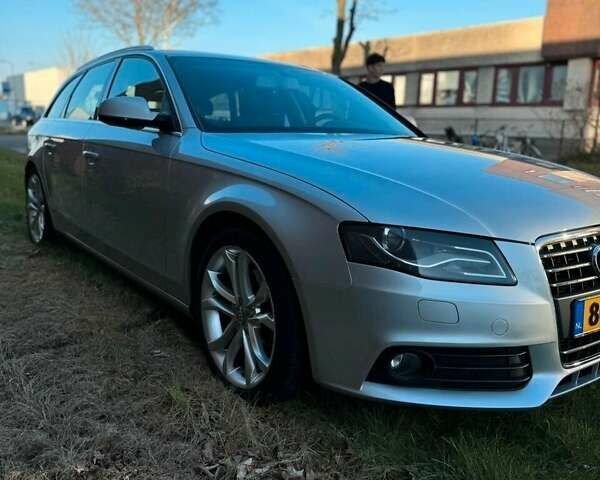 Сірий Ауді А4, об'ємом двигуна 0 л та пробігом 206 тис. км за 10000 $, фото 9 на Automoto.ua