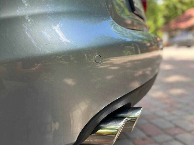 Серый Ауди А4, объемом двигателя 2 л и пробегом 265 тыс. км за 8500 $, фото 7 на Automoto.ua