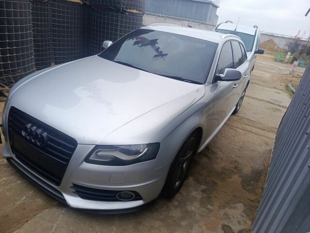 Сірий Ауді А4, об'ємом двигуна 2 л та пробігом 300 тис. км за 3200 $, фото 6 на Automoto.ua