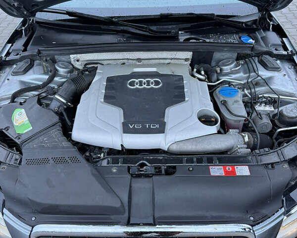 Сірий Ауді А4, об'ємом двигуна 2.97 л та пробігом 225 тис. км за 10500 $, фото 11 на Automoto.ua