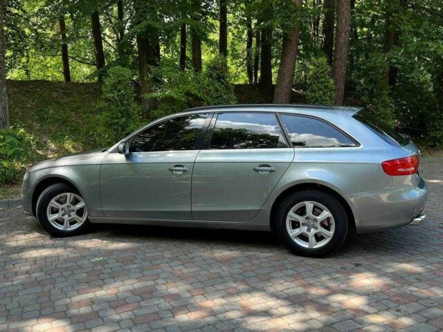 Серый Ауди А4, объемом двигателя 2 л и пробегом 265 тыс. км за 8500 $, фото 1 на Automoto.ua