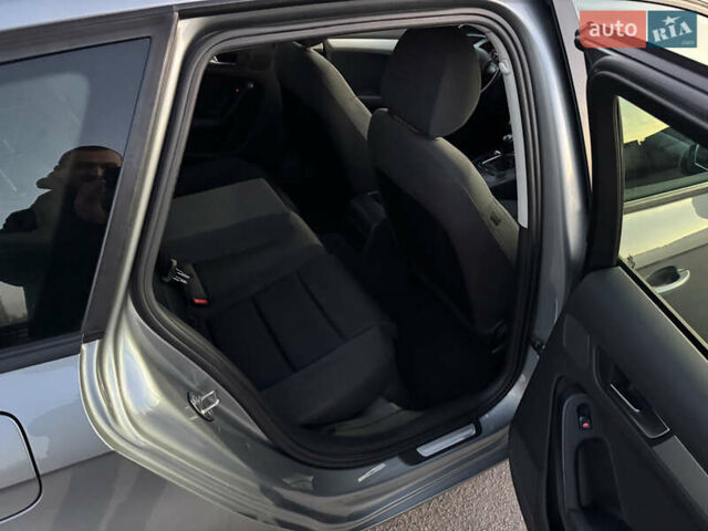 Серый Ауди А4, объемом двигателя 1.8 л и пробегом 238 тыс. км за 9400 $, фото 40 на Automoto.ua