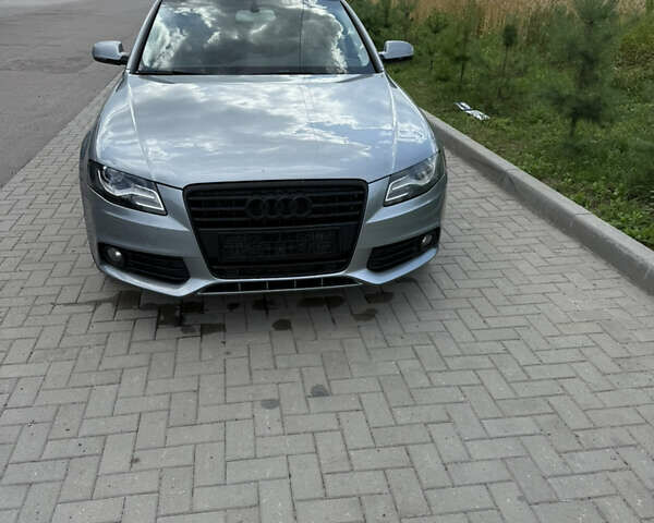 Серый Ауди А4, объемом двигателя 2.7 л и пробегом 311 тыс. км за 10500 $, фото 1 на Automoto.ua