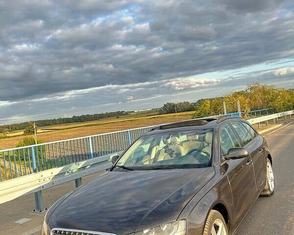 Сірий Ауді А4, об'ємом двигуна 1.97 л та пробігом 250 тис. км за 12500 $, фото 9 на Automoto.ua