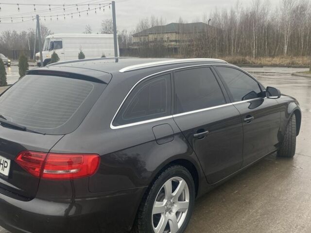 Сірий Ауді А4, об'ємом двигуна 2 л та пробігом 279 тис. км за 10450 $, фото 4 на Automoto.ua
