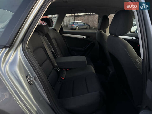 Серый Ауди А4, объемом двигателя 1.8 л и пробегом 238 тыс. км за 9400 $, фото 39 на Automoto.ua