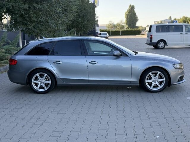 Серый Ауди А4, объемом двигателя 2 л и пробегом 408 тыс. км за 8800 $, фото 3 на Automoto.ua