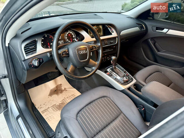 Сірий Ауді А4, об'ємом двигуна 2 л та пробігом 271 тис. км за 10400 $, фото 16 на Automoto.ua