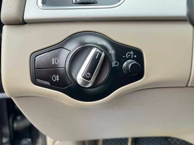 Сірий Ауді А4, об'ємом двигуна 2 л та пробігом 259 тис. км за 10200 $, фото 13 на Automoto.ua