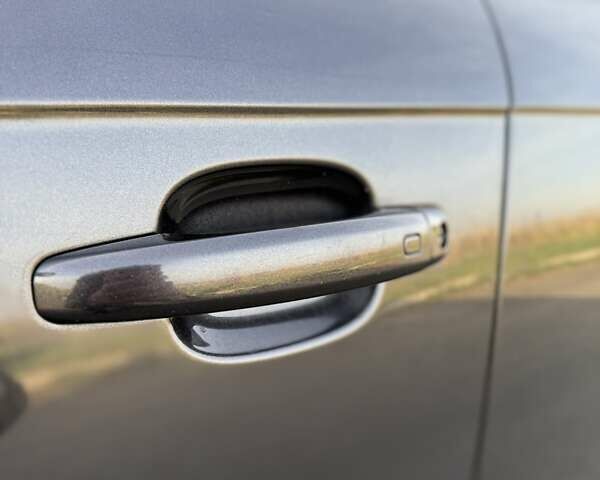 Серый Ауди А4, объемом двигателя 1.98 л и пробегом 215 тыс. км за 10900 $, фото 11 на Automoto.ua