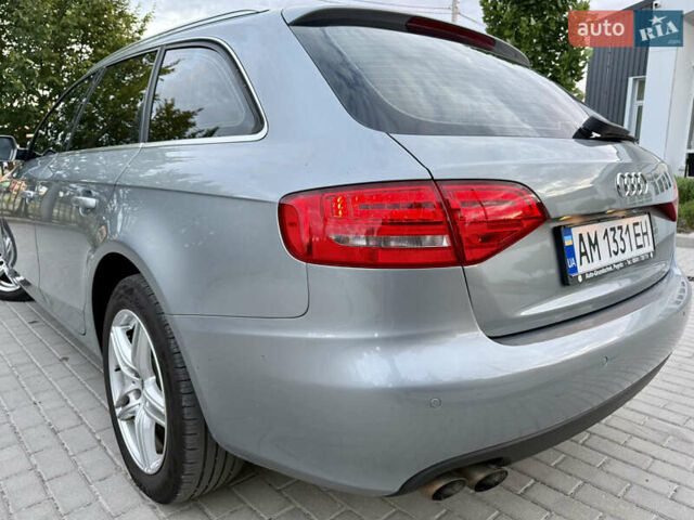 Сірий Ауді А4, об'ємом двигуна 2 л та пробігом 271 тис. км за 10400 $, фото 10 на Automoto.ua