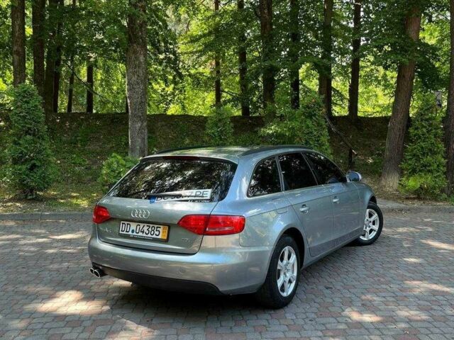 Серый Ауди А4, объемом двигателя 2 л и пробегом 265 тыс. км за 8500 $, фото 2 на Automoto.ua
