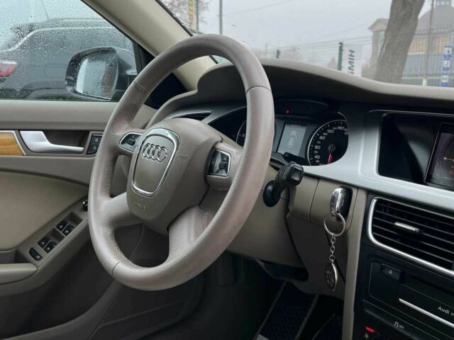 Сірий Ауді А4, об'ємом двигуна 2 л та пробігом 259 тис. км за 10200 $, фото 11 на Automoto.ua