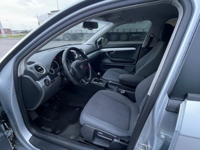 Сірий Ауді А4, об'ємом двигуна 2 л та пробігом 253 тис. км за 5399 $, фото 8 на Automoto.ua