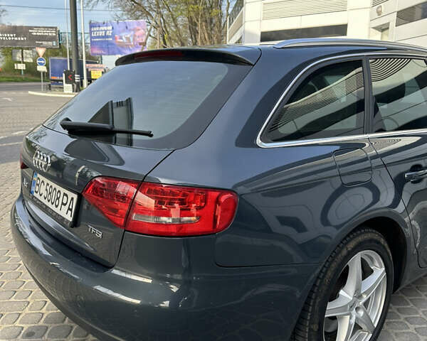 Серый Ауди А4, объемом двигателя 1.8 л и пробегом 245 тыс. км за 10000 $, фото 7 на Automoto.ua