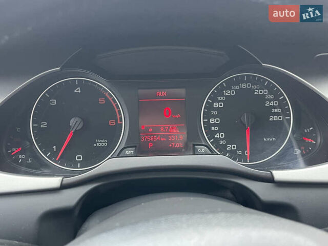 Сірий Ауді А4, об'ємом двигуна 2.7 л та пробігом 376 тис. км за 9300 $, фото 44 на Automoto.ua