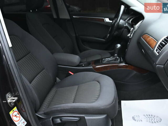 Сірий Ауді А4, об'ємом двигуна 2 л та пробігом 240 тис. км за 9350 $, фото 37 на Automoto.ua