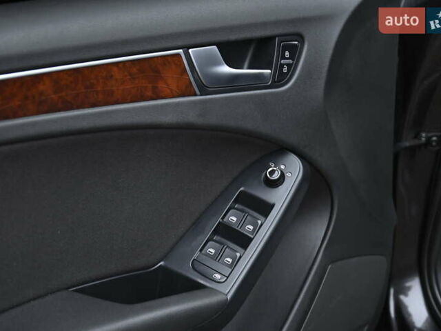 Сірий Ауді А4, об'ємом двигуна 2 л та пробігом 240 тис. км за 9350 $, фото 19 на Automoto.ua