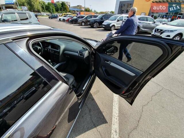 Серый Ауди А4, объемом двигателя 1.8 л и пробегом 200 тыс. км за 8200 $, фото 3 на Automoto.ua