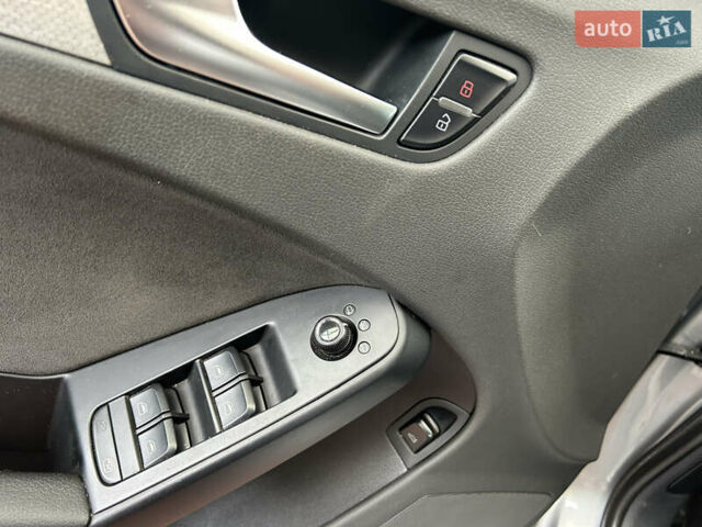 Серый Ауди А4, объемом двигателя 2 л и пробегом 210 тыс. км за 9999 $, фото 44 на Automoto.ua