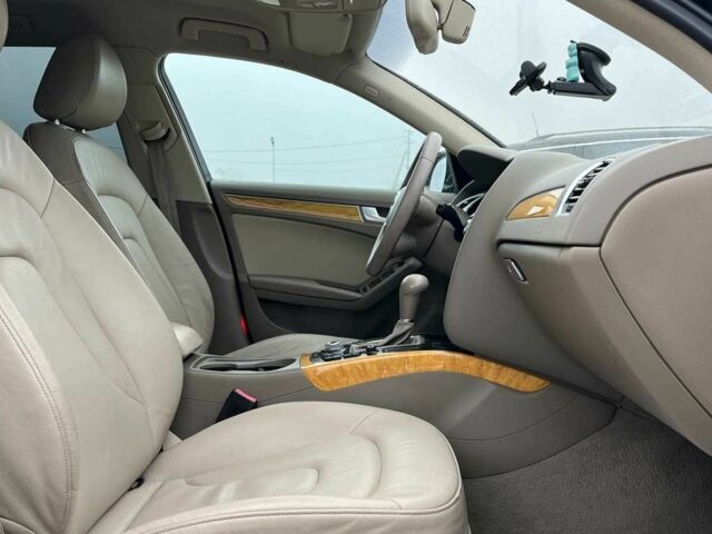 Сірий Ауді А4, об'ємом двигуна 2 л та пробігом 259 тис. км за 10200 $, фото 21 на Automoto.ua