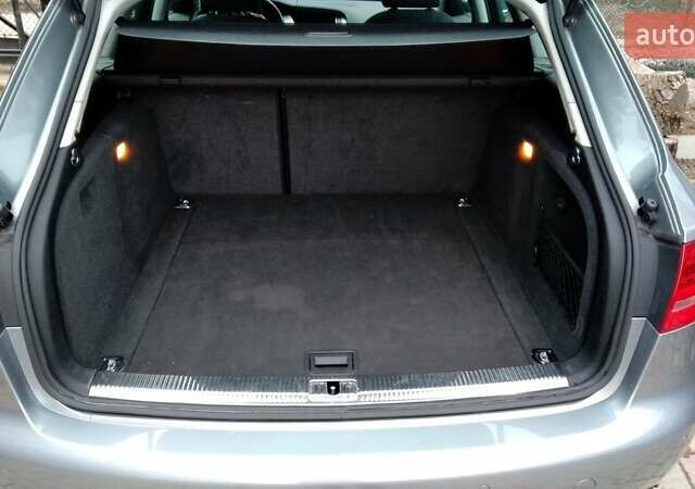 Серый Ауди А4, объемом двигателя 1.8 л и пробегом 157 тыс. км за 12300 $, фото 7 на Automoto.ua