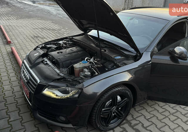 Серый Ауди А4, объемом двигателя 2 л и пробегом 226 тыс. км за 9300 $, фото 41 на Automoto.ua