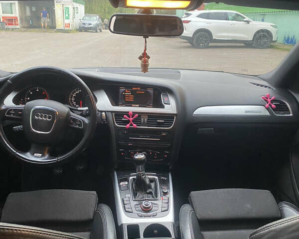 Серый Ауди А4, объемом двигателя 2 л и пробегом 300 тыс. км за 9300 $, фото 14 на Automoto.ua